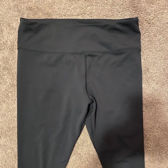 Zyia active cropped pants